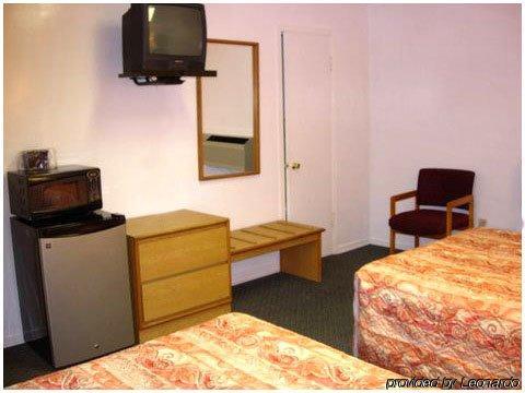 Overton Motel Livingston Стая снимка
